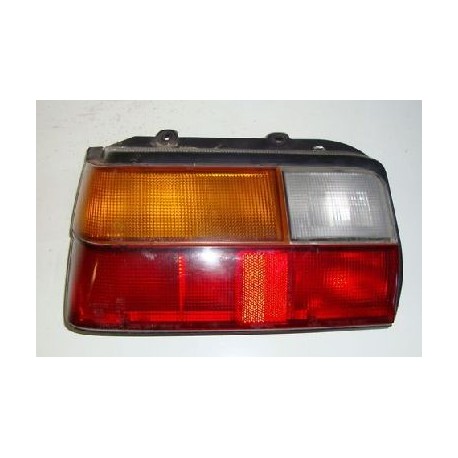 Rückleuchte Heckleuchte Rücklicht Toyota Corolla E80 links